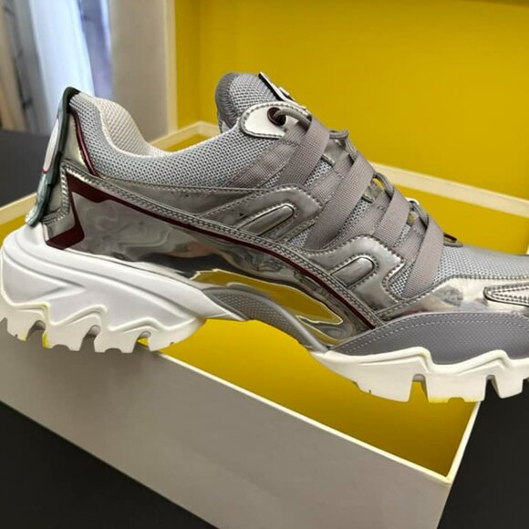 Valentino Garavani x Undercover Climber Sneaker - Picture 3 of 16